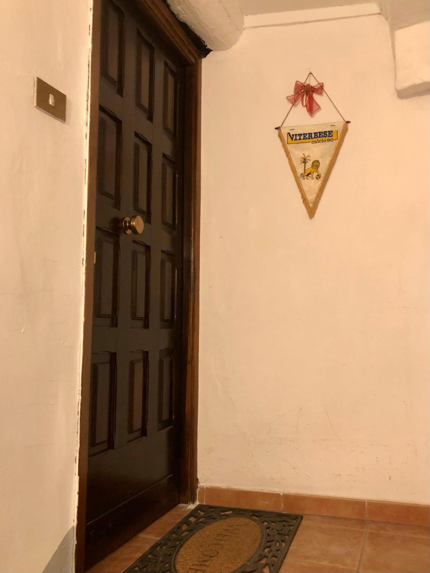 Torre Degli Alessandri Viterbo Esterno foto